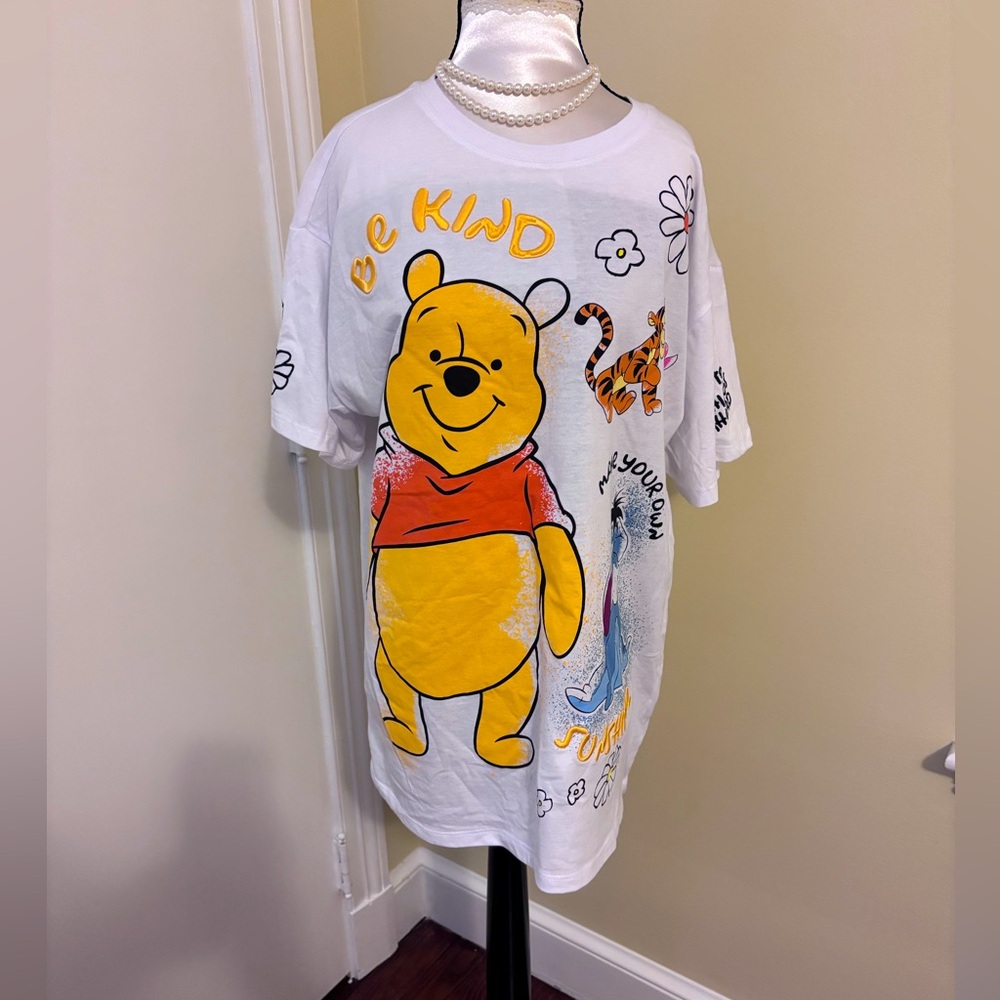 DISNEY WINNIE THE POOH Graphic T-Shirt
